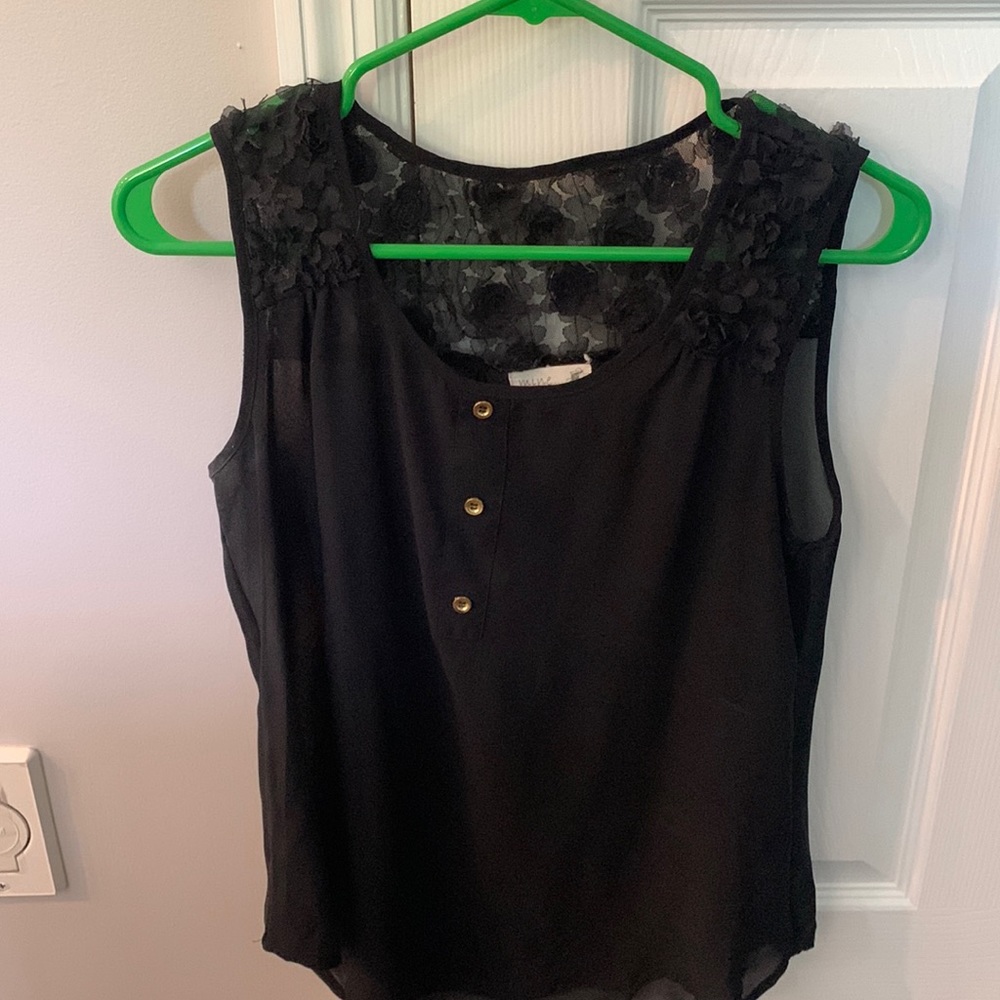 Black flowery tank top